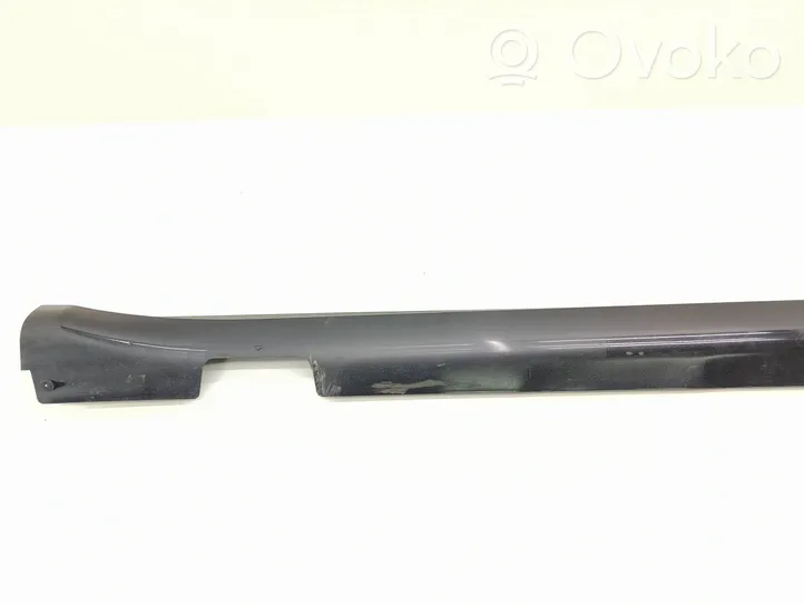 Chrysler Pacifica Sill 