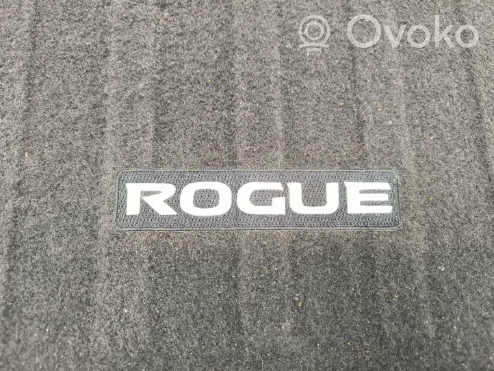 Nissan Rogue Doublure de coffre arrière, tapis de sol 