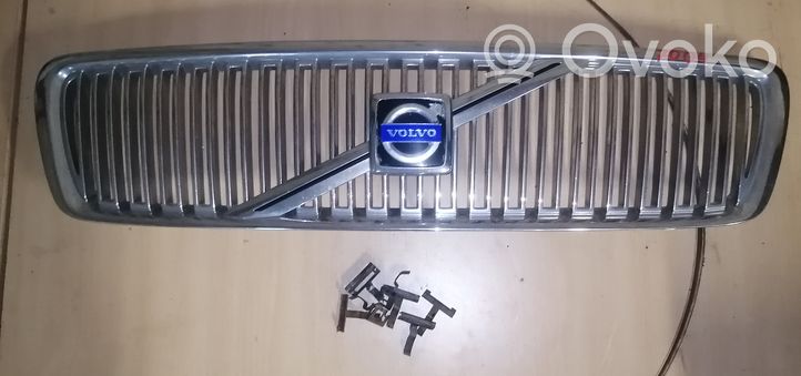 Volvo V70 Grille calandre supérieure de pare-chocs avant 