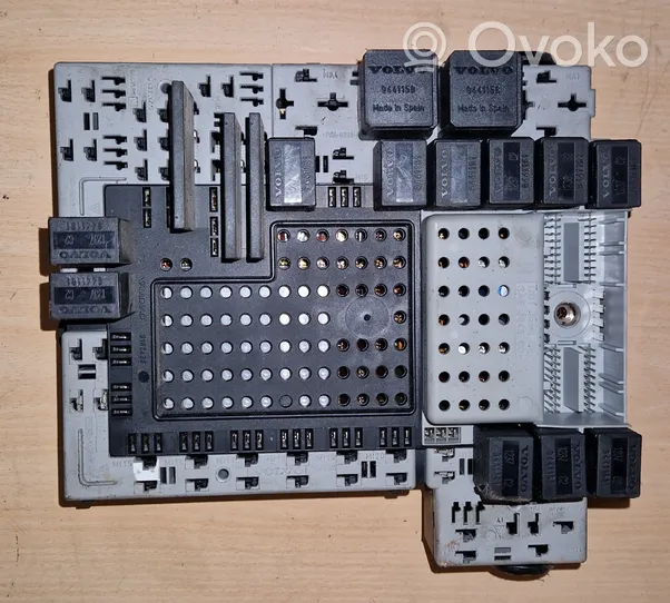 Volvo V70 Fuse module 8676284