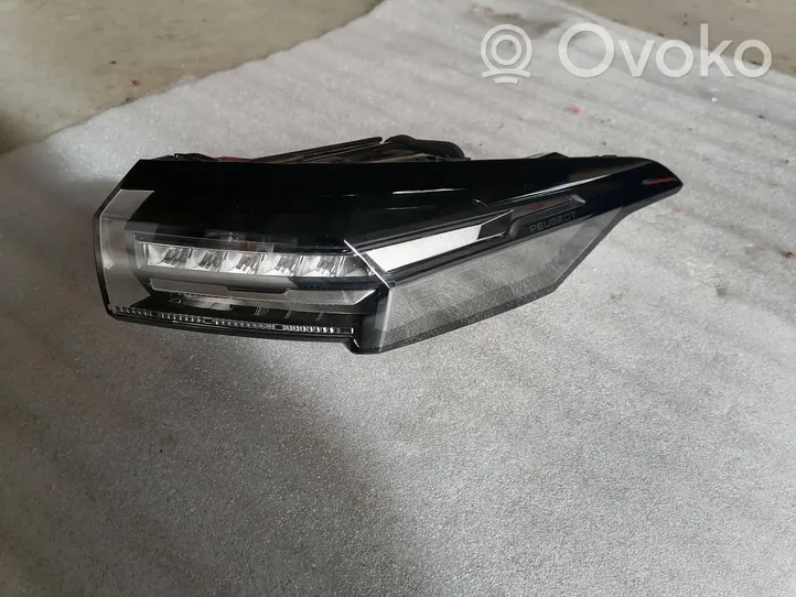 Peugeot 308 Lampa tylna 9836299280