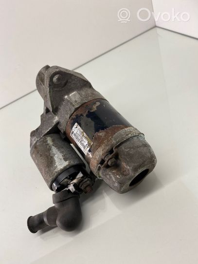 Subaru Forester SG Motor de arranque M000T30471