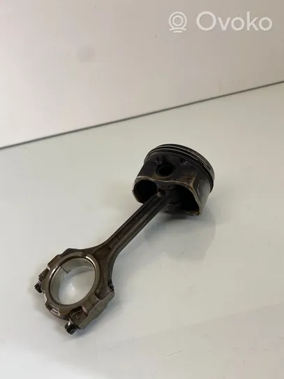 Hyundai i20 (PB PBT) Piston avec bielle G4LA