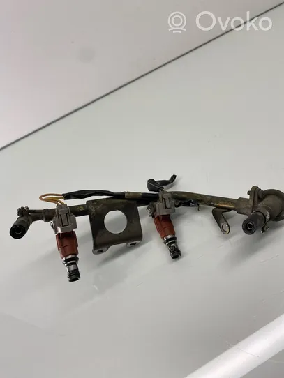 Subaru Impreza II Injektoren Einspritzdüsen Satz Set 17522AA650