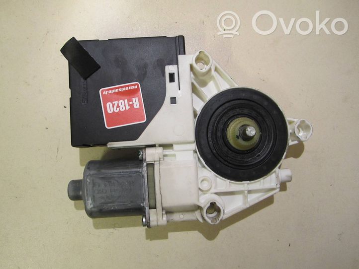 Volkswagen Golf VI Moteur de lève-vitre de porte avant 1K5837401BC