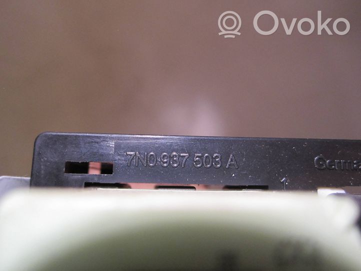 Skoda Octavia Mk2 (1Z) Bezpiecznik 7N0937503A