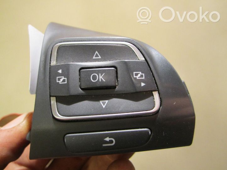 Volkswagen Golf VI Steering wheel buttons/switches 5C0959538A