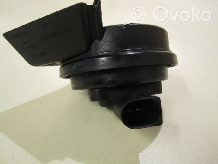 Volkswagen Polo IV 9N3 Horn signal 6Q0951223G