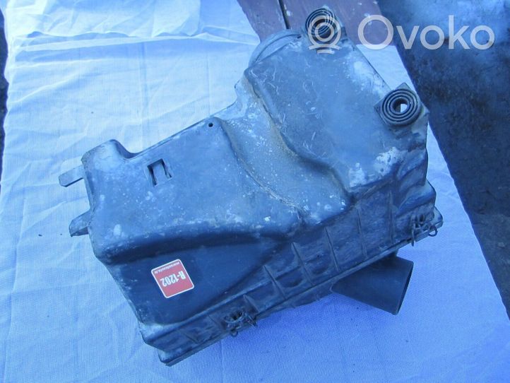 Volkswagen PASSAT B3 Boîtier de filtre à air 357129607P