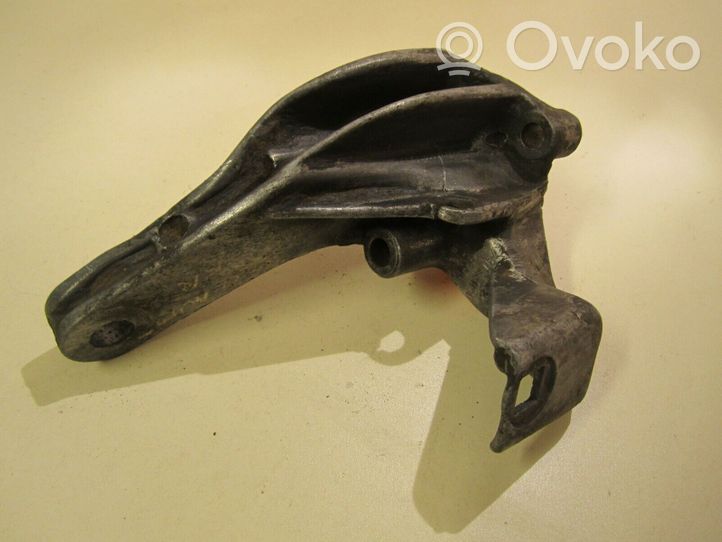 Audi 200 Supporto di montaggio scatola del cambio 431399113C