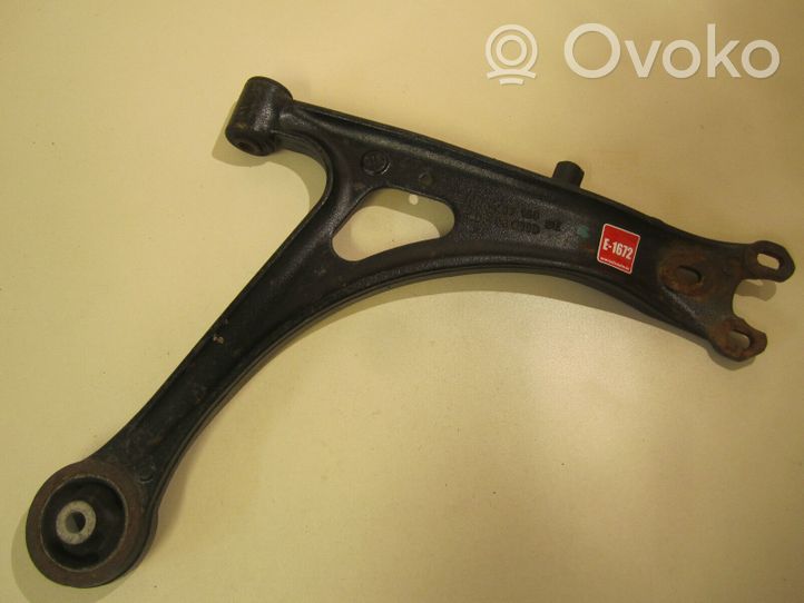 Audi TT Mk1 Braccio di controllo sospensione anteriore inferiore/braccio oscillante 8N0407158