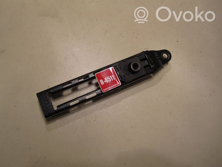 Audi A2 Rail de réglage hauteur de ceinture de sécurité 8Z0857833