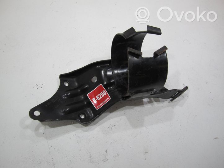 Audi A4 S4 B6 8E 8H Soporte de apoyo del filtro de combustible 8D0127224D