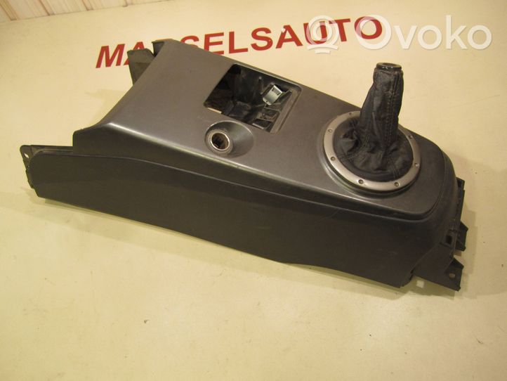 Mitsubishi Lancer Evolution Console centrale MR506592