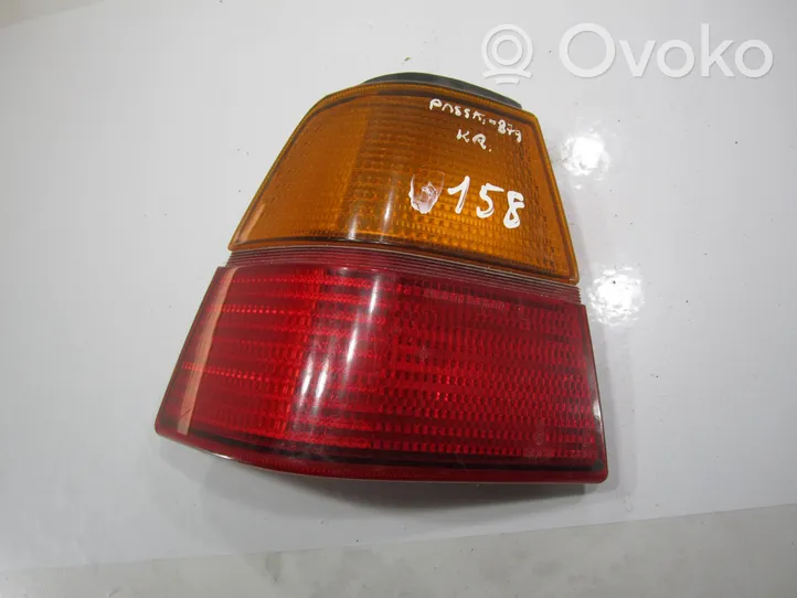 Volkswagen PASSAT B2 Galinis žibintas kėbule 321945111T