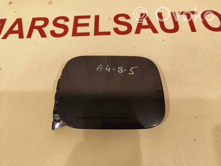 Audi A4 S4 B5 8D Sportello del serbatoio del carburante 8D0010139D