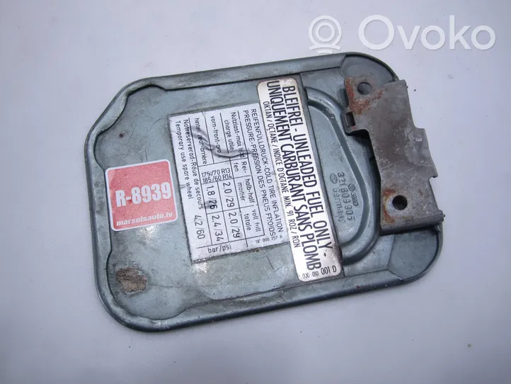 Volkswagen Golf II Sportello del serbatoio del carburante 321809905