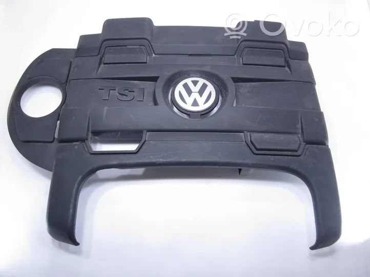 Volkswagen PASSAT CC Engine cover (trim) 03C103925BR