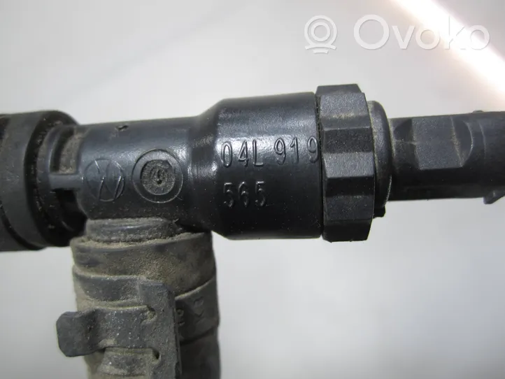 Volkswagen PASSAT B8 Sensore temperatura del carburante 04L919565