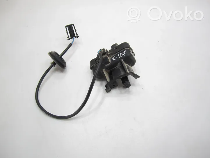 Volkswagen Golf VI Motorino del tappo del serbatoio del carburante 5N0810773D