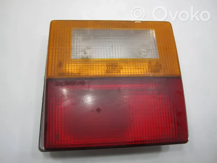 Audi 100 200 5000 C3 Luci posteriori del portellone del bagagliaio 445945094