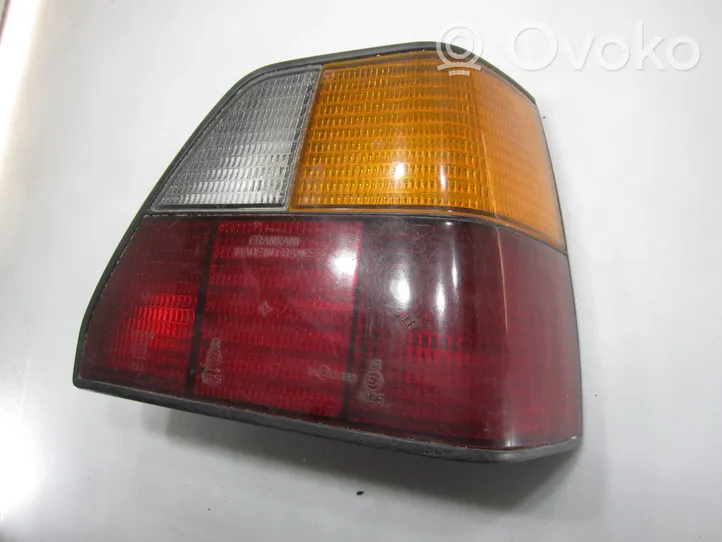 Volkswagen Golf II Lampa tylna 191945112A