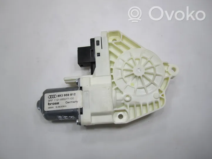 Audi A4 S4 B8 8K Galinis varikliukas langų pakėlėjo 8K0959812