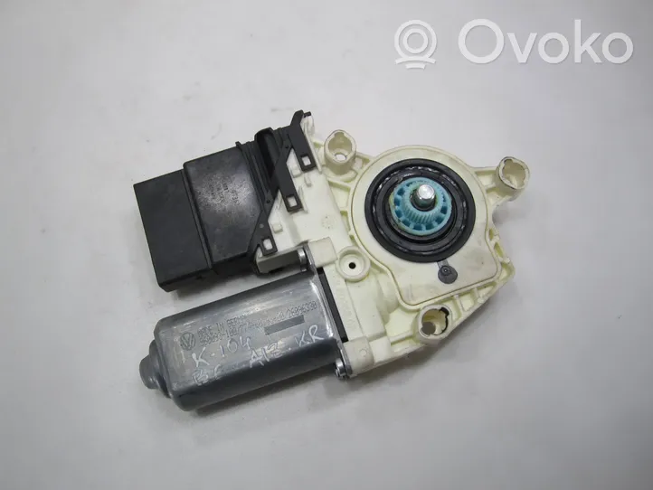 Volkswagen PASSAT B6 Moteur de lève-vitre de porte arrière 973624105