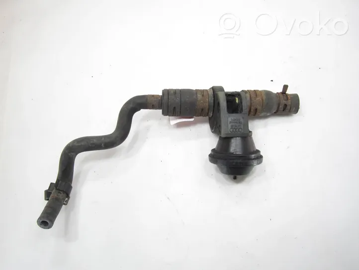 Audi A4 S4 B5 8D Valvola di regolazione del liquido di raffreddamento e del riscaldatore 4A0819809