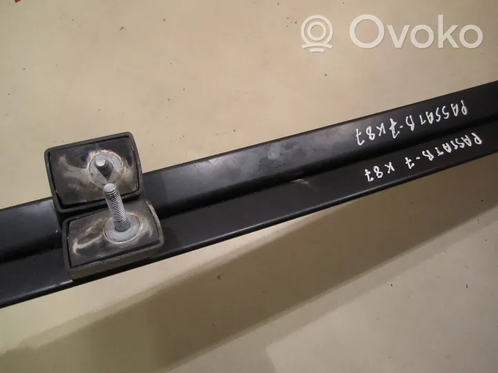 Volkswagen PASSAT B7 Roof bar rail 3C9860026B