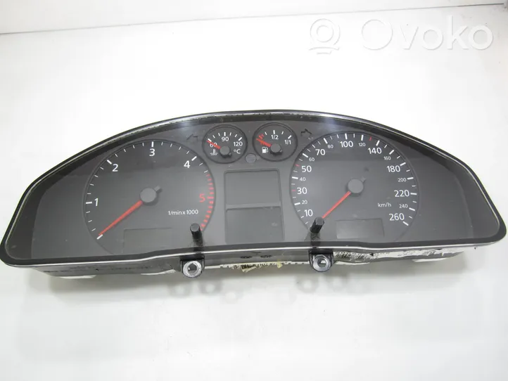 Audi A4 S4 B5 8D Speedometer (instrument cluster) 8D0920900M