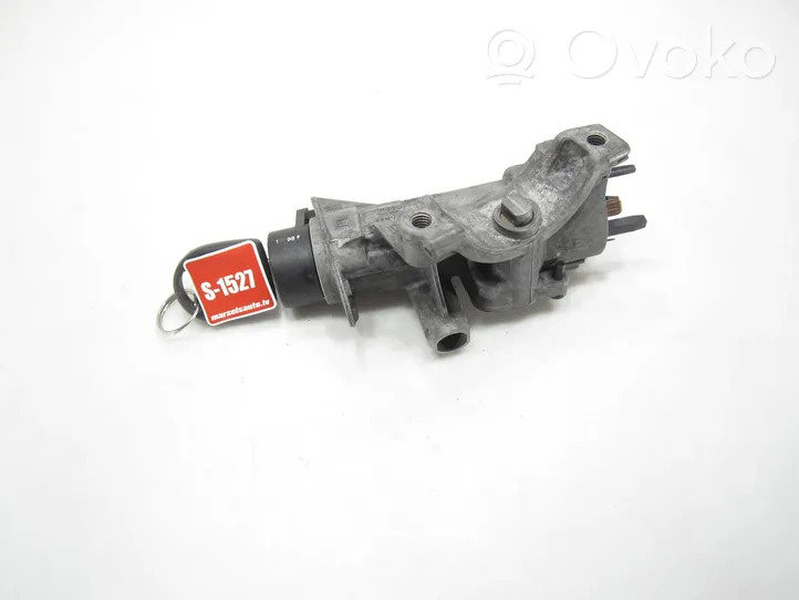 Audi A4 S4 B5 8D Aizdedzes atslēga 4B0905851