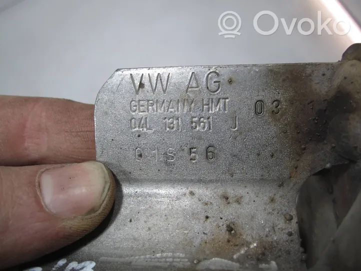Volkswagen PASSAT B8 Äänenvaimentimen kannattimen pidin 04L131561J