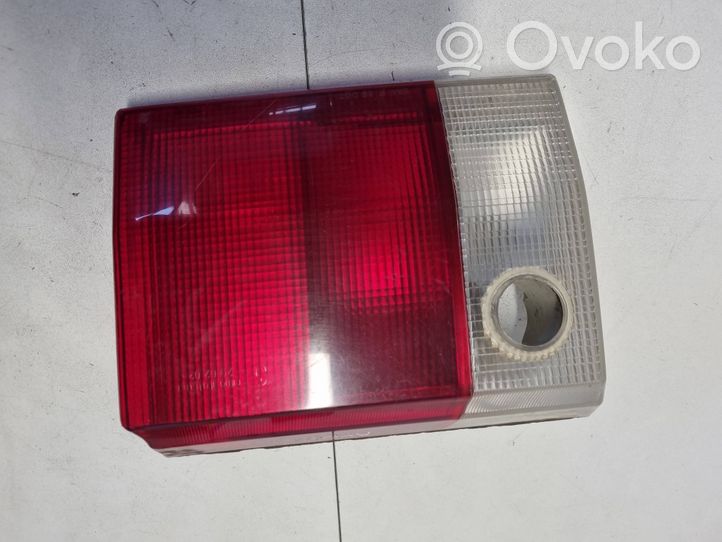 Audi 80 90 B3 Takaluukun takavalot 893945094