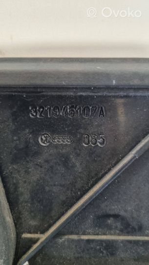 Volkswagen PASSAT B2 Takaluukun takavalot 321945107A