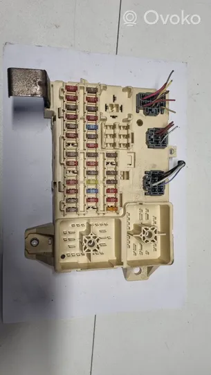 Jaguar S-Type Module de fusibles 6R8T14A067AA