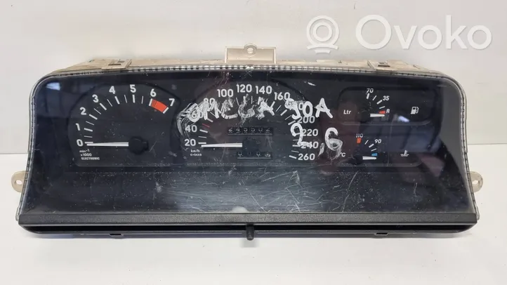 Opel Omega A Speedometer (instrument cluster) 231010021001