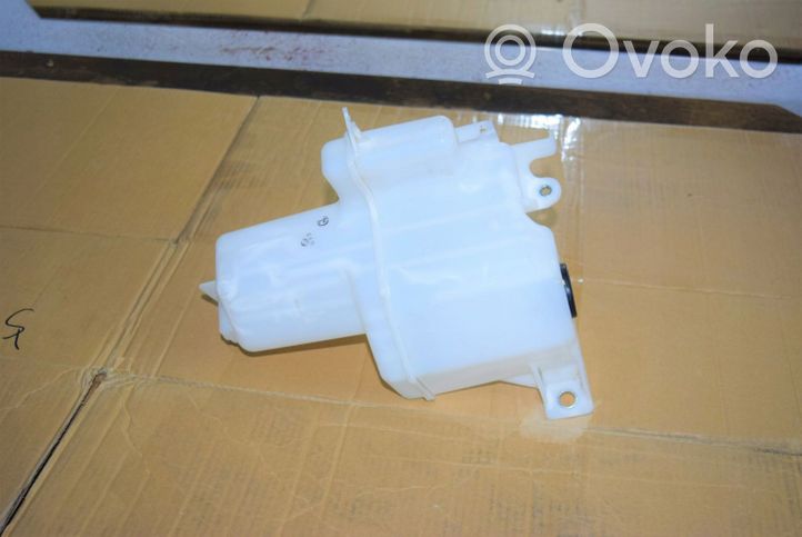 Toyota RAV 4 (XA50) Réservoir de liquide lave-glace 060851665