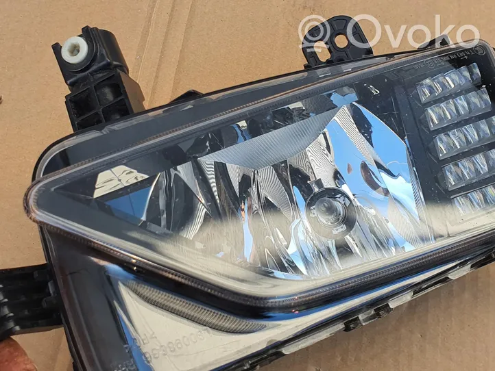 Volkswagen Polo VI AW Lampa LED do jazdy dziennej 2G0