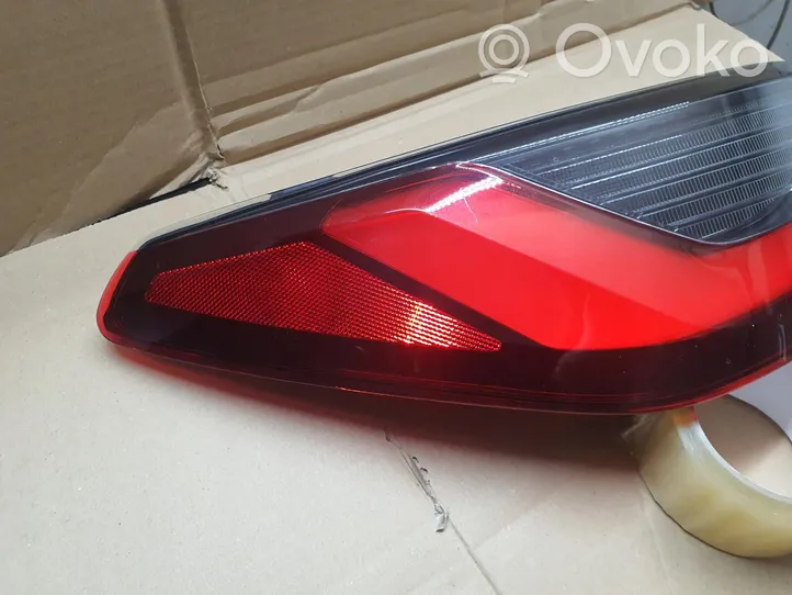 BMW 4 G22 G23 G24 G26 Lampa tylna 7477607