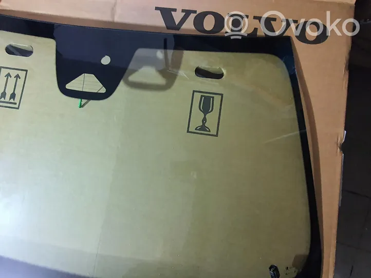 Volvo XC60 Front windscreen/windshield window 32368716