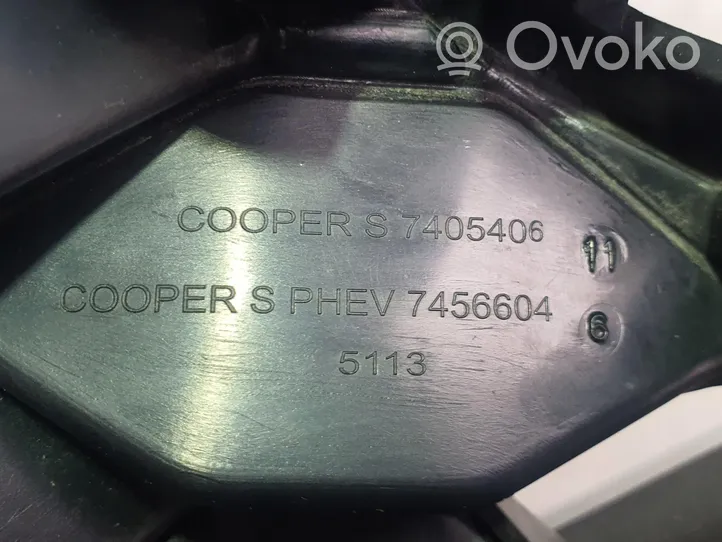 Mini Cooper Countryman F60 Etusäleikkö 7405406