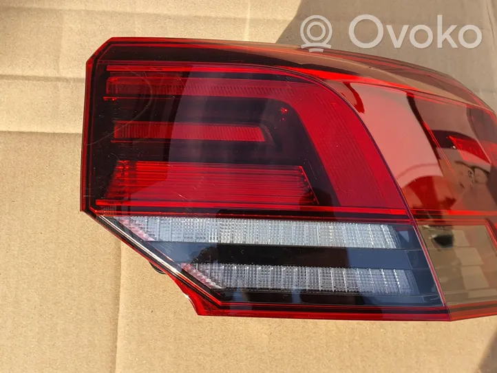 Volkswagen Golf VIII Luci posteriori LAMPA