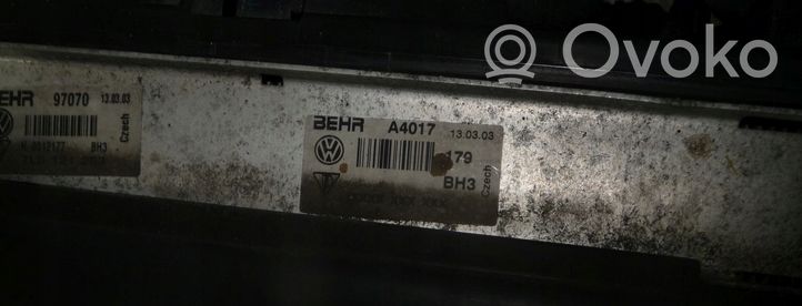 Porsche Cayenne (9PA) Set del radiatore 7L0121253