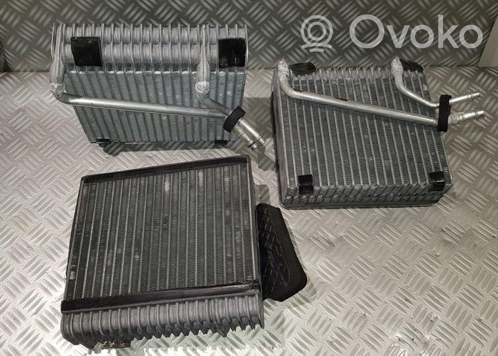 Volkswagen Multivan T5 Radiateur condenseur de climatisation 