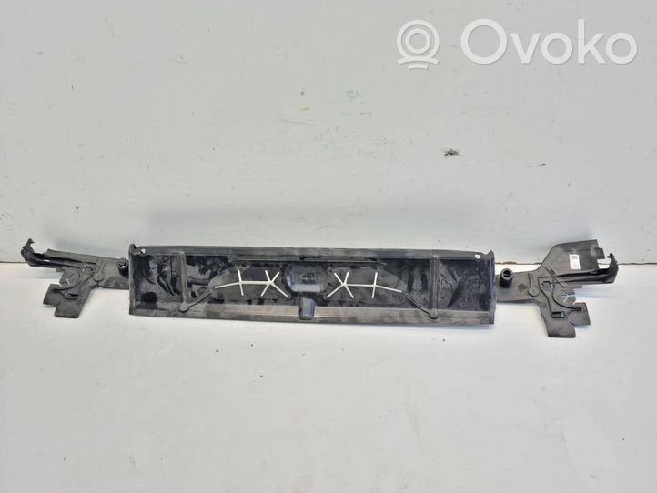 BMW X7 G07 Część rury dolotu powietrza 51747421678