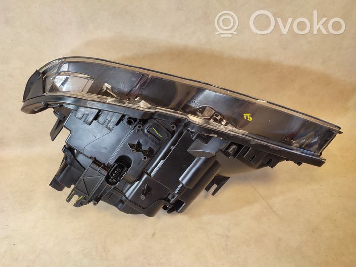 BMW X5 E53 Lampa przednia 63117166803