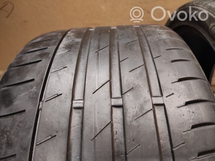 BMW 5 E39 R18 summer tire 
