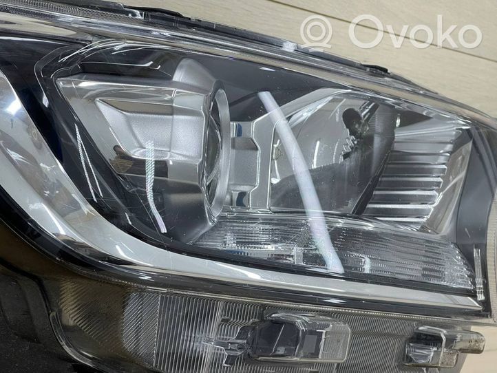 Ford Ranger Lampa przednia 13W02930ACFH