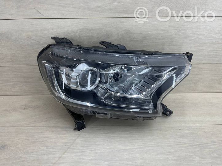 Ford Ranger Lampa przednia 13W02930ACFH